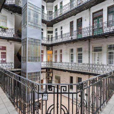 Colorwave Studio Home Budapest Luaran gambar