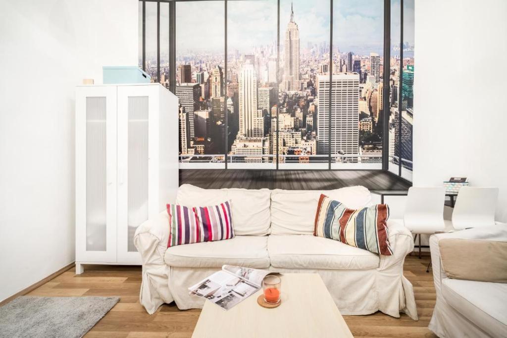 Colorwave Studio Home Budapest Luaran gambar